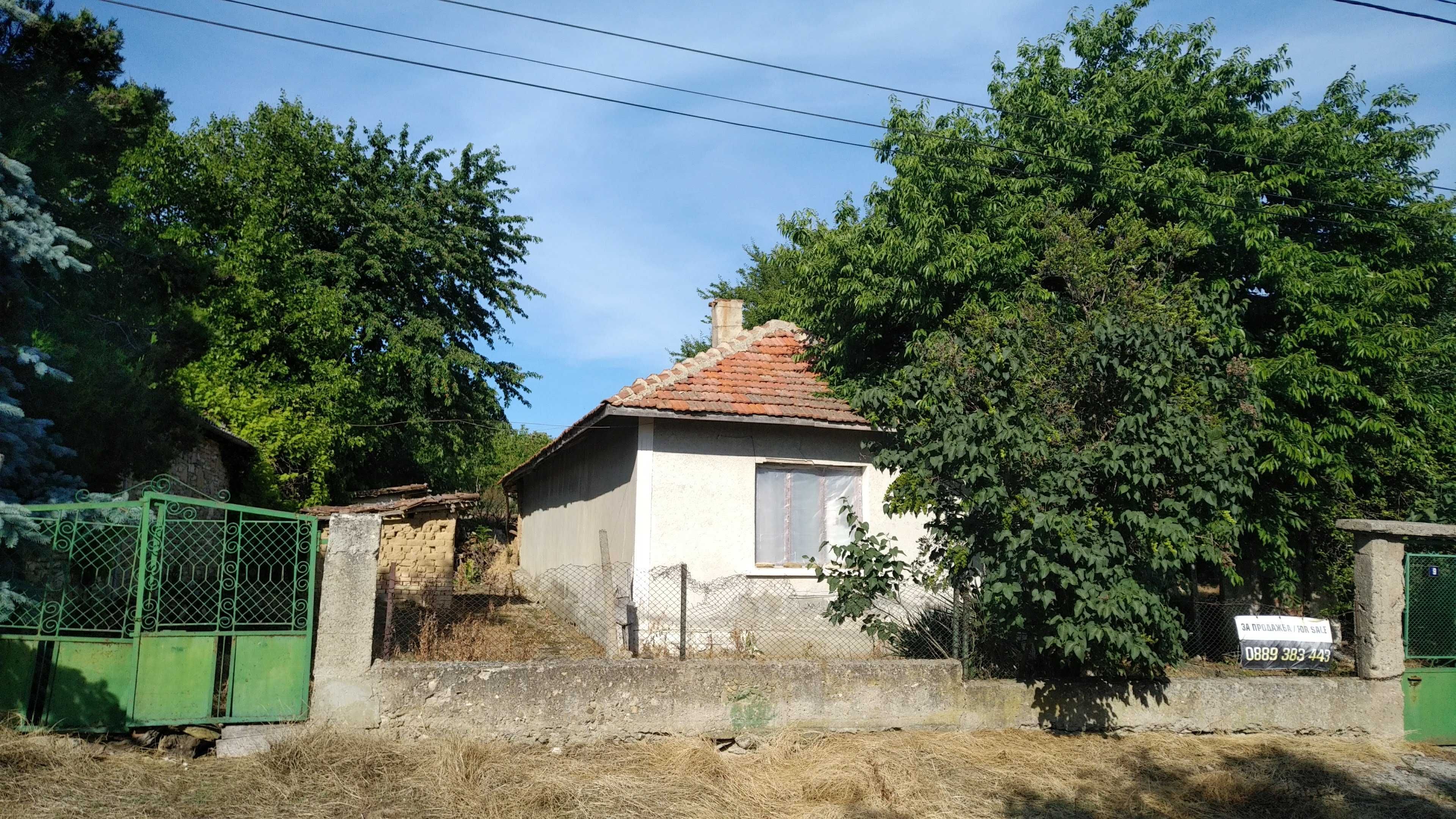 Продавам къща в гр. Бяла, област Варна