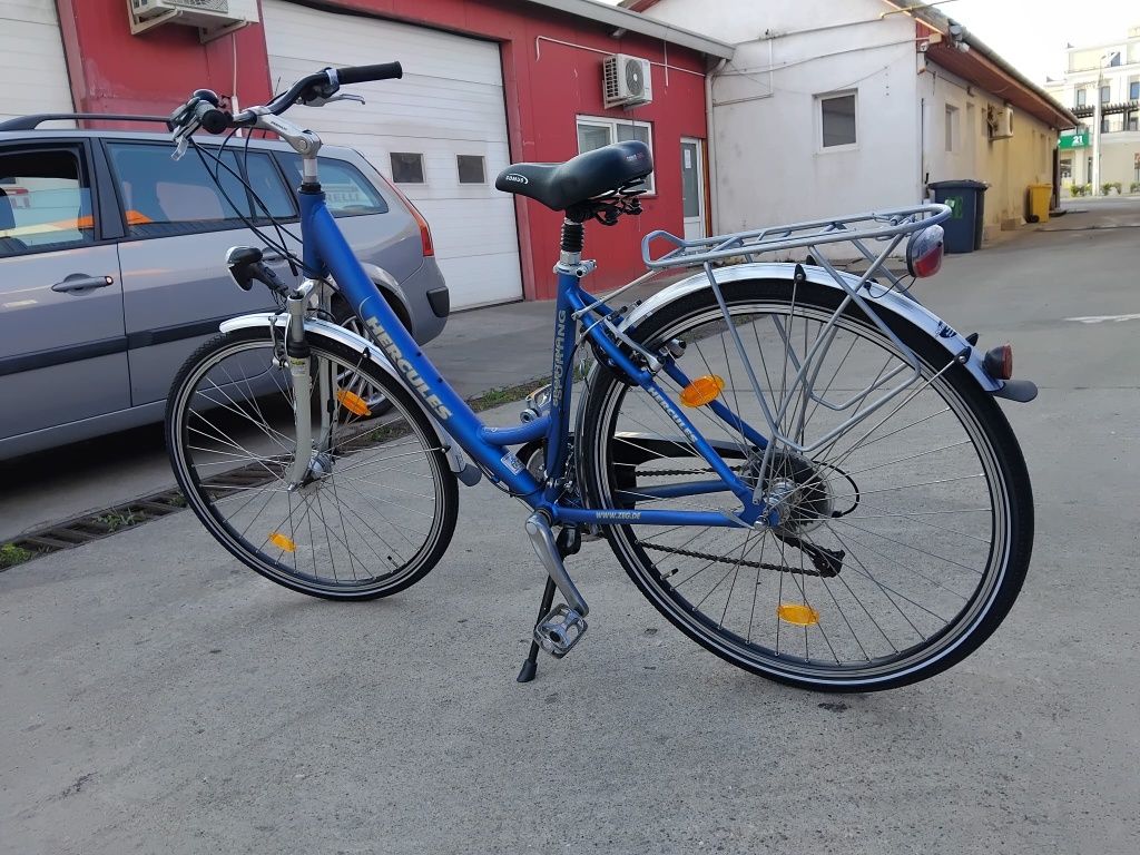 Vând bicicleta Hercules din aluminiu pentru damă