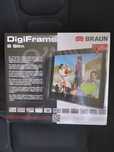 Rama foto digitala BRAUN DigiFrame Slim 8