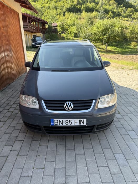Volkswagen Touran 2004 – 2.0 TDI, manuală 6 trepte