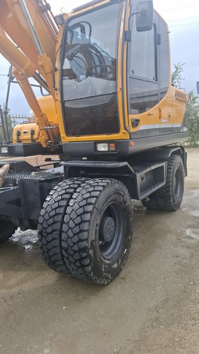 HYUNDAI 140 sotiladi