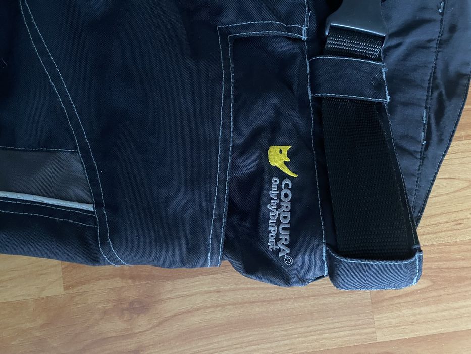 Pantaloni protectie ( moto)