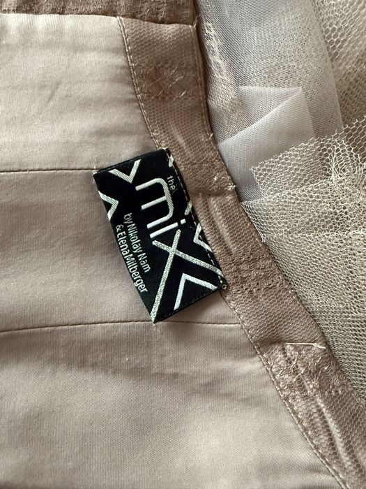 Платье дизайнеров Nikolay Nam & Elena Milberger