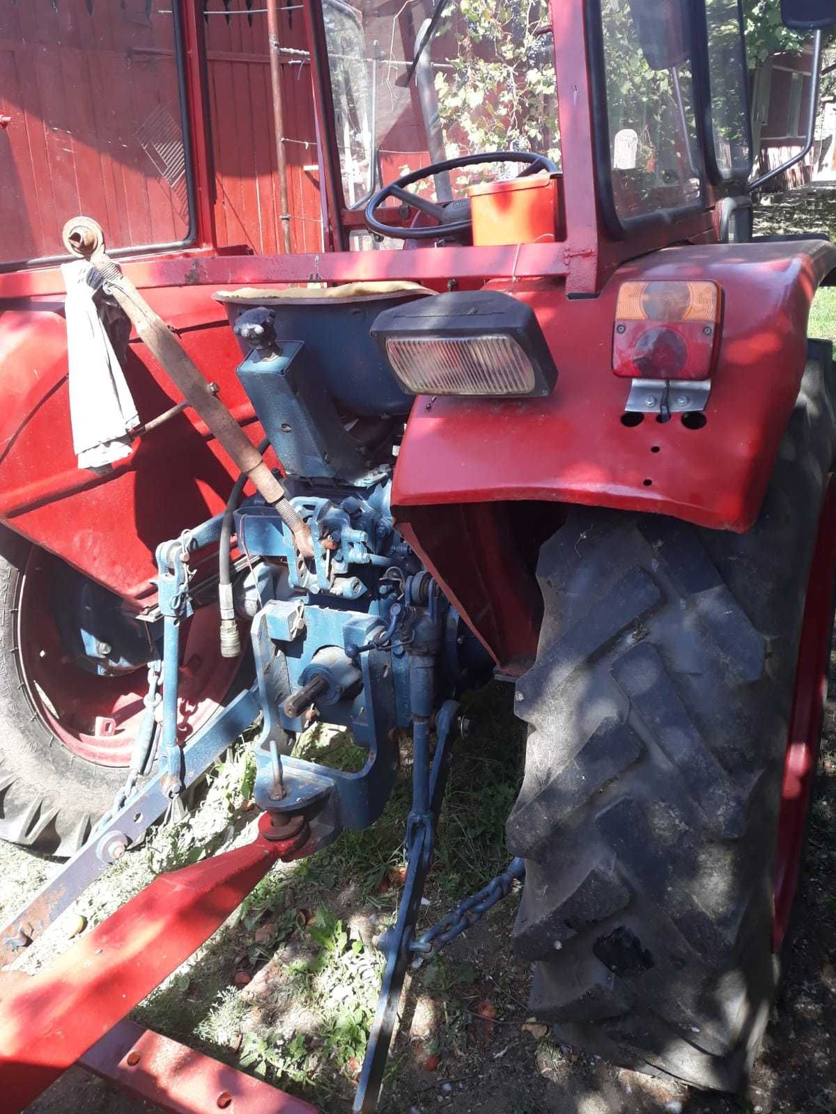 Tractor + Remorca + Plug + Disc de vanzare