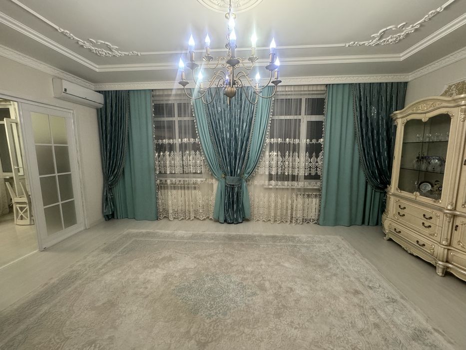 Продам шторы фото прилагается