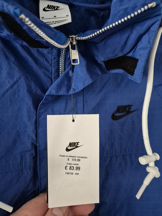 Geaca Nike Original Sport impermeabila. M,L
