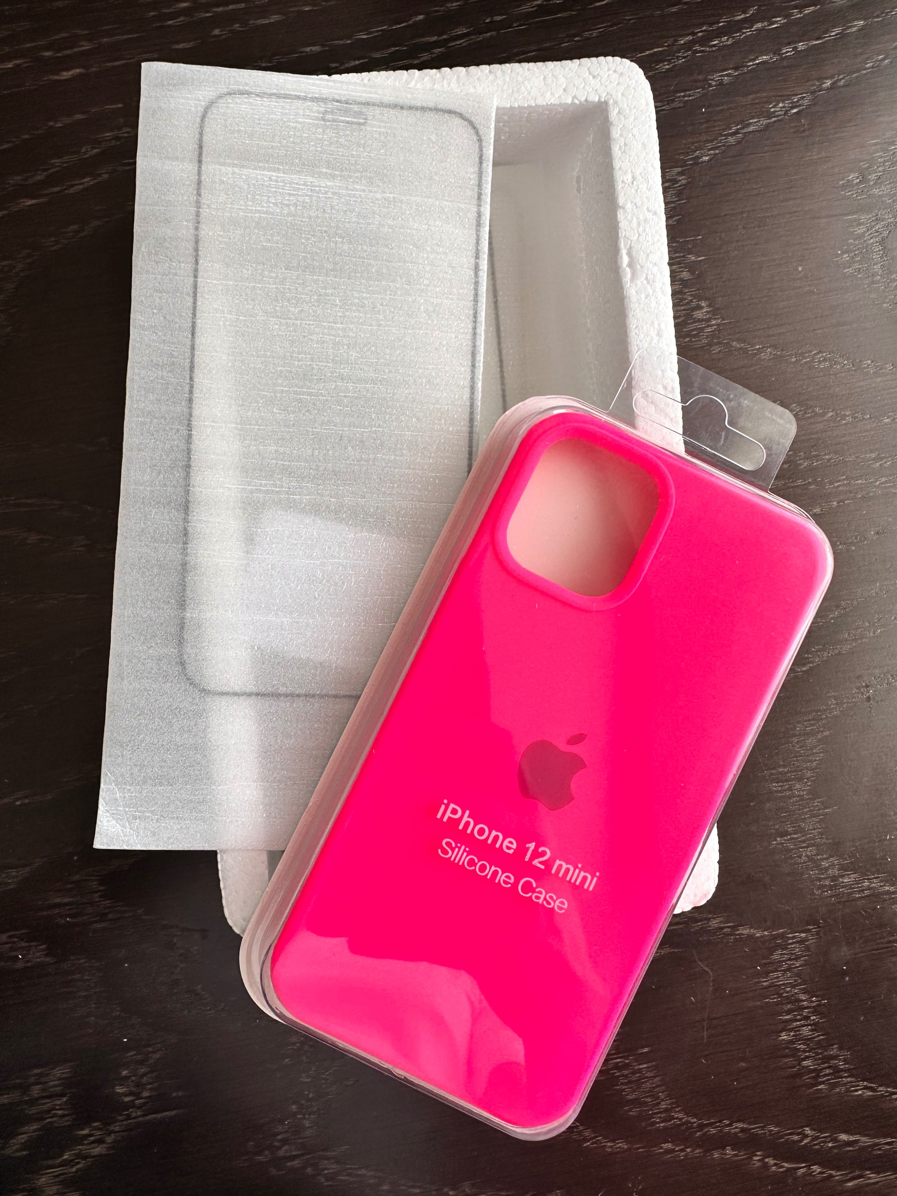 IPhone 12 mini case и screen protector