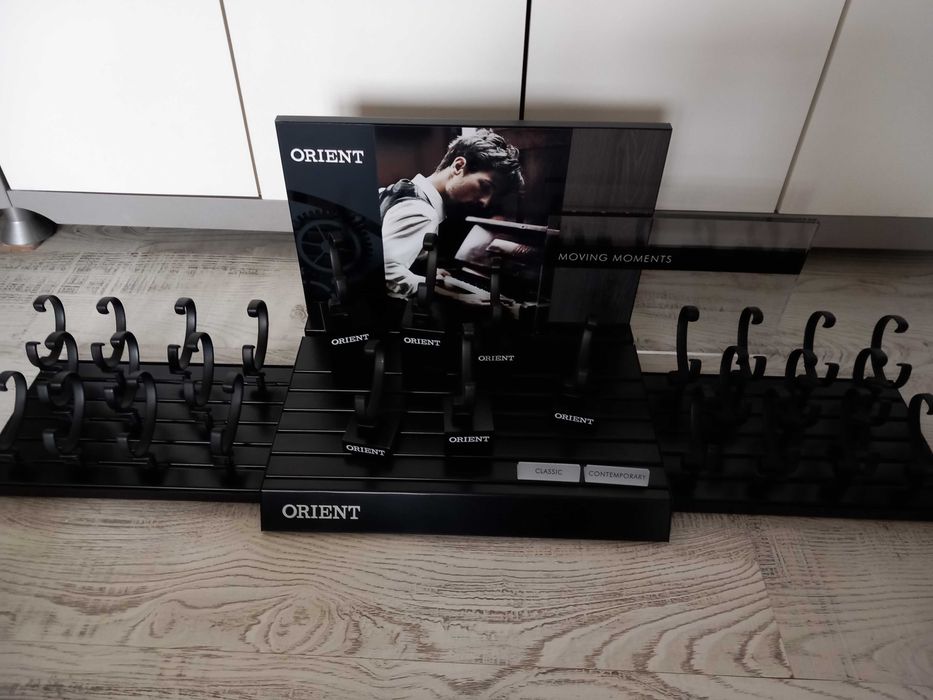 Ceas Orient,Pentru 36 De Bucati,Suport Ceasuri