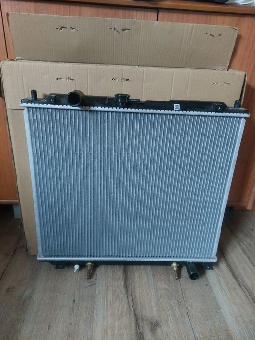 Радиатор Mitsubishi Pajero 2 основной новый
