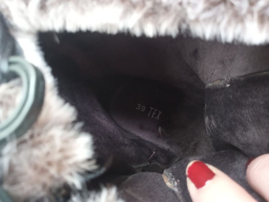 Ghete îmblănite dama