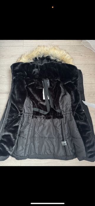 Geaca Zara de iarna impermeabila
