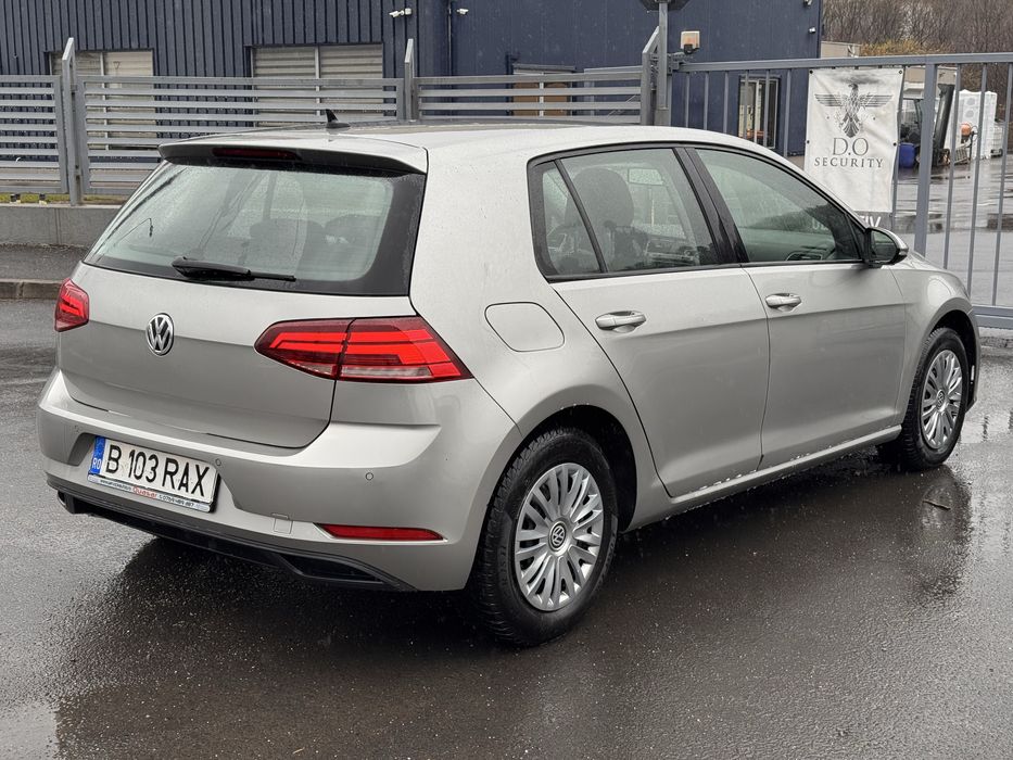 VW Golf 2019 TCE Benzina fara avarii