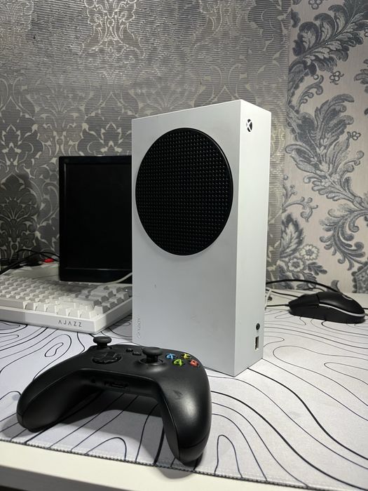 xbox series s в идеальном состоянии