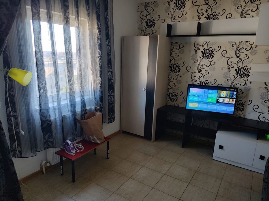 Garsoniera in poarta 6 Constanta aproape de Liceul Lucian Blaga

Mobil