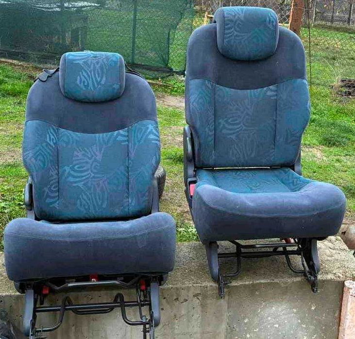 Продавам седалки за Рено Еспейс