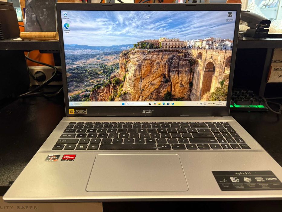 Hope Amanet P5 - Laptop Acer Aspire 3 15'' // 1TB SSD // Garantie!