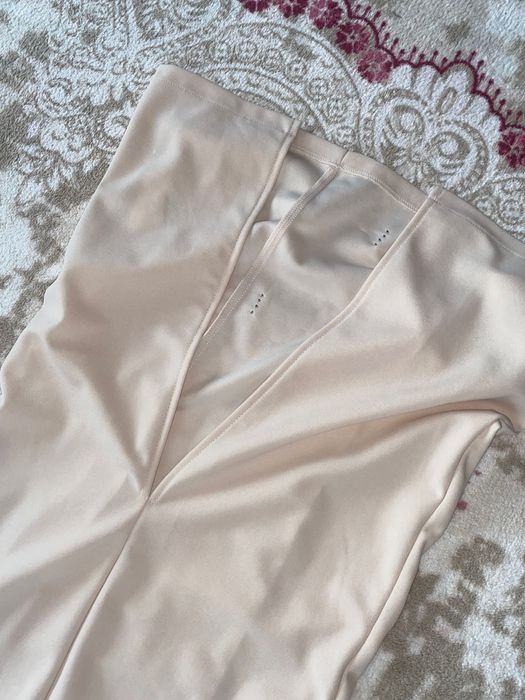 Продавам официлна рокля