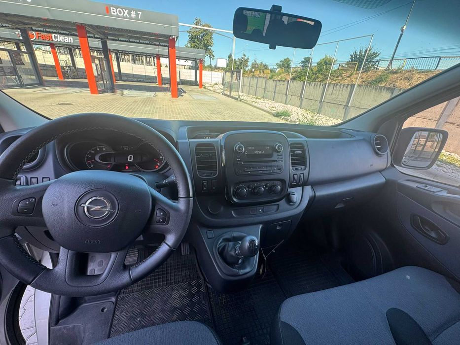 Opel Vivaro-1,6 Diesel-9 Locuri-Euro 6-L2H1