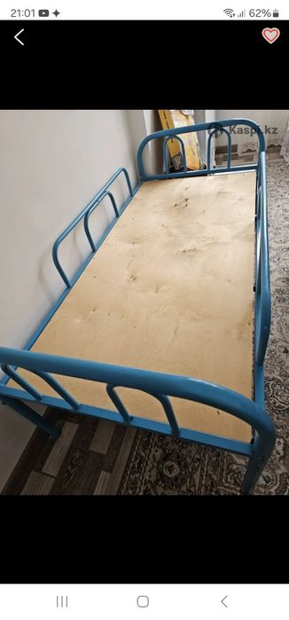 Кровать детский длина-170см, ширина-70см в отличном состоянии!