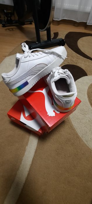 Puma rainbow marime 37,5