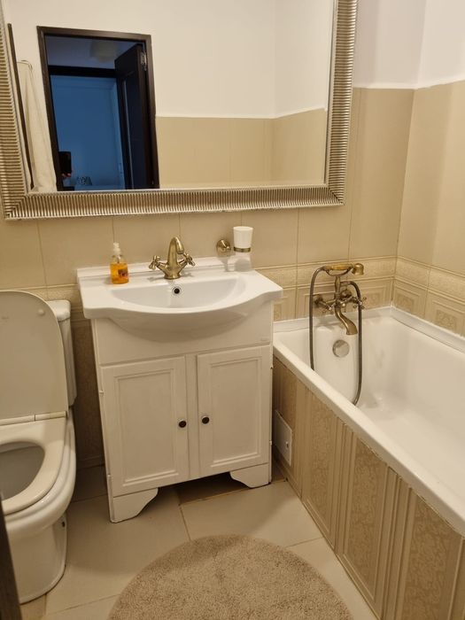 3 camere decomandat + parcare plătită – Gura Vadului