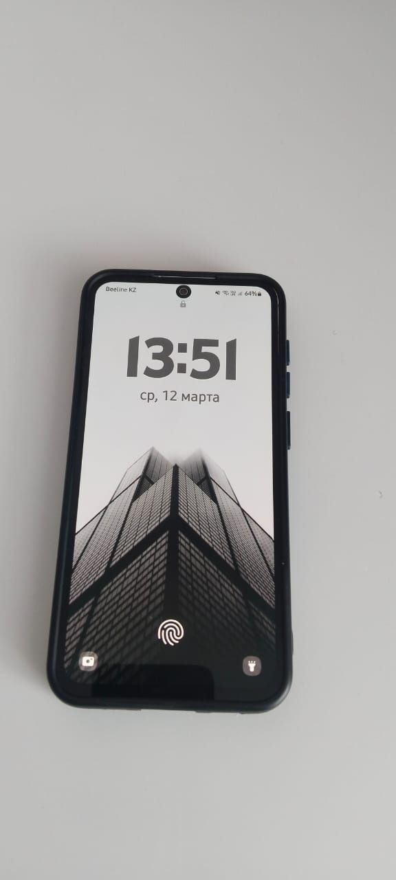 Samsung s23fe  фиолетовый