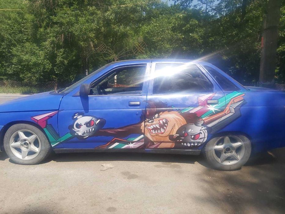 авто наклейки здесь