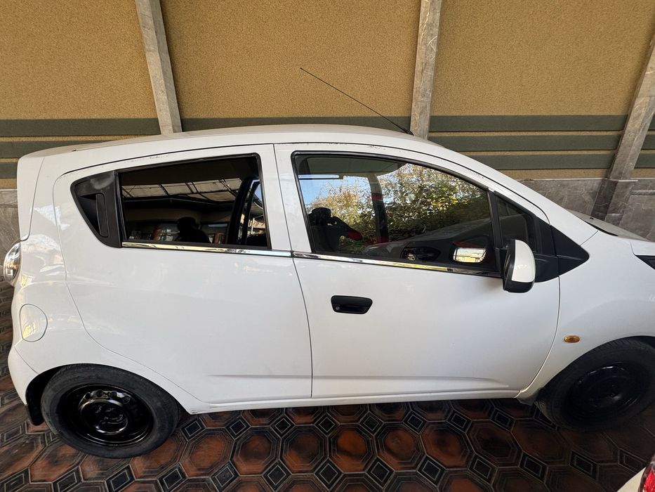 Машина узимники, таксида юрмаган