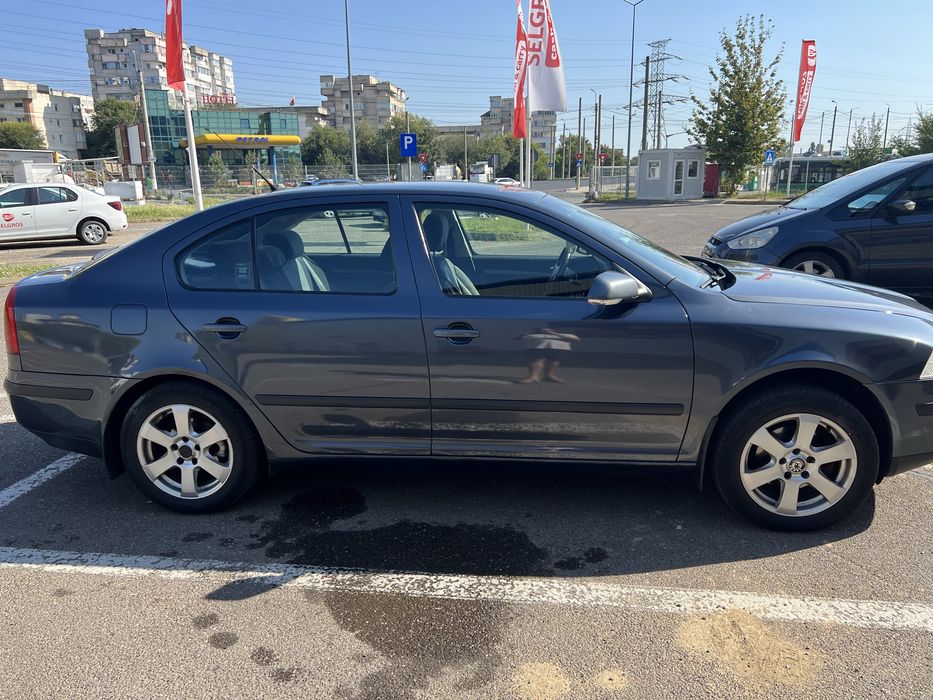 Skoda Octavia 2 Elegance benzina 1.6 MPI 102 CP
