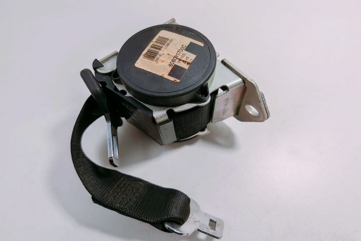 Centura de siguranta  mijloc spate 606091700C / 7121635 BMW Seria 3 E