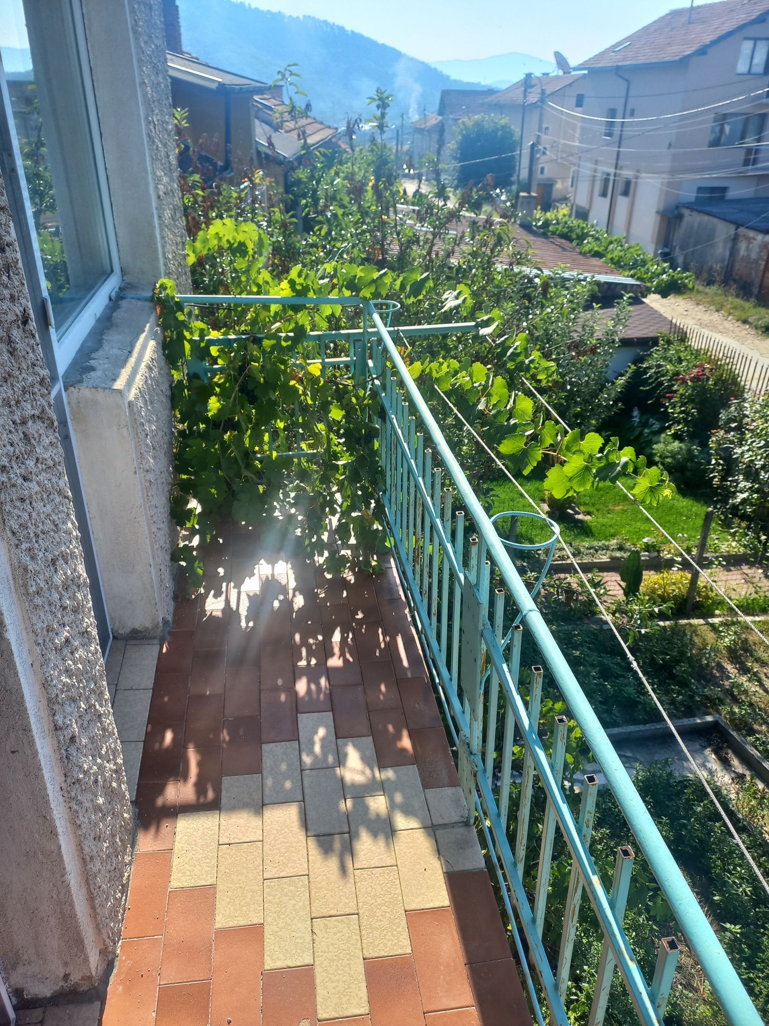 Три етажна къща във Велинград