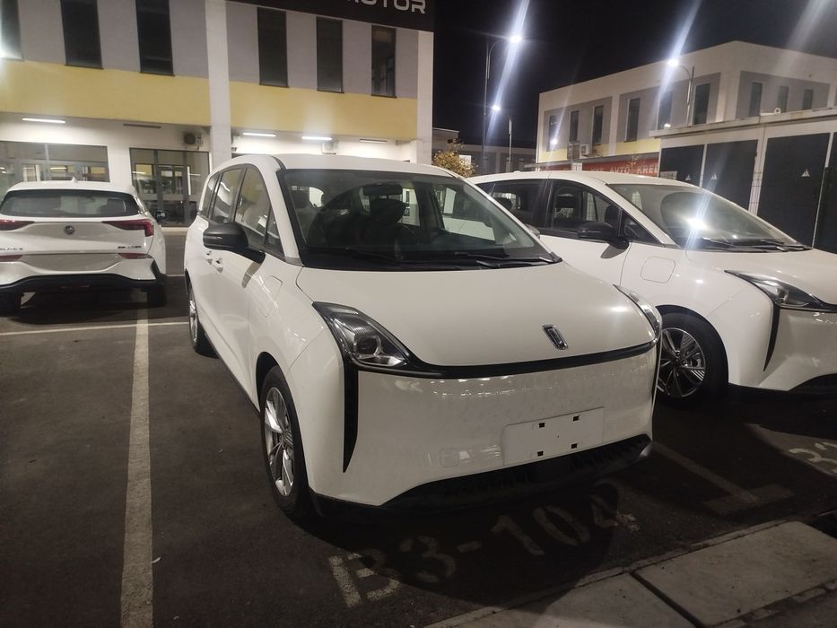 Bestune NAT yangi moshina