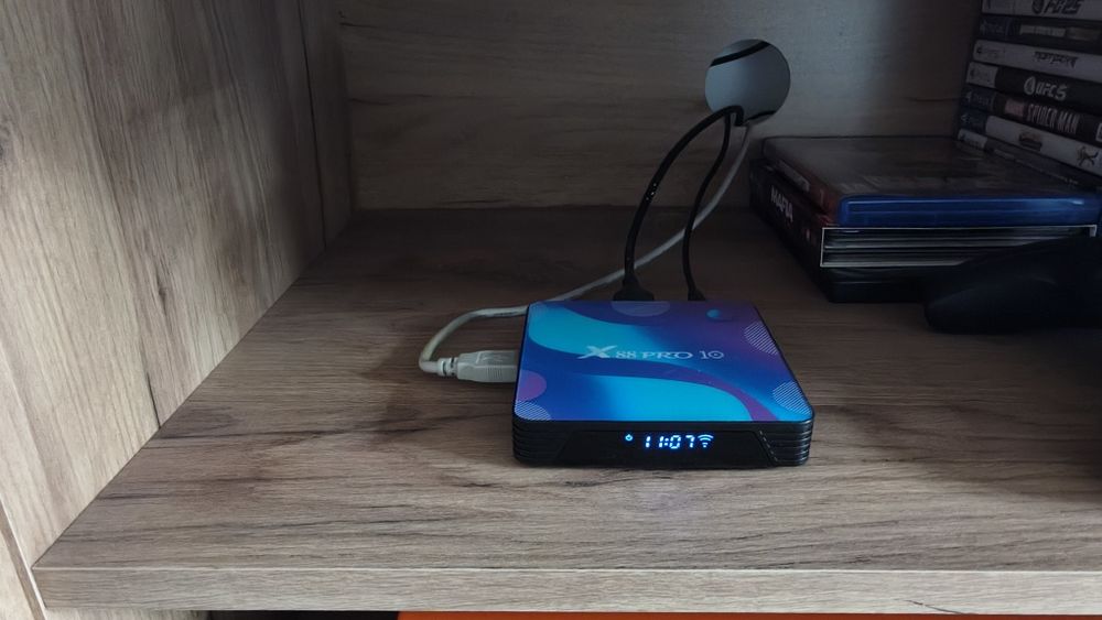 Тв Бокс с Инсталирани Програми