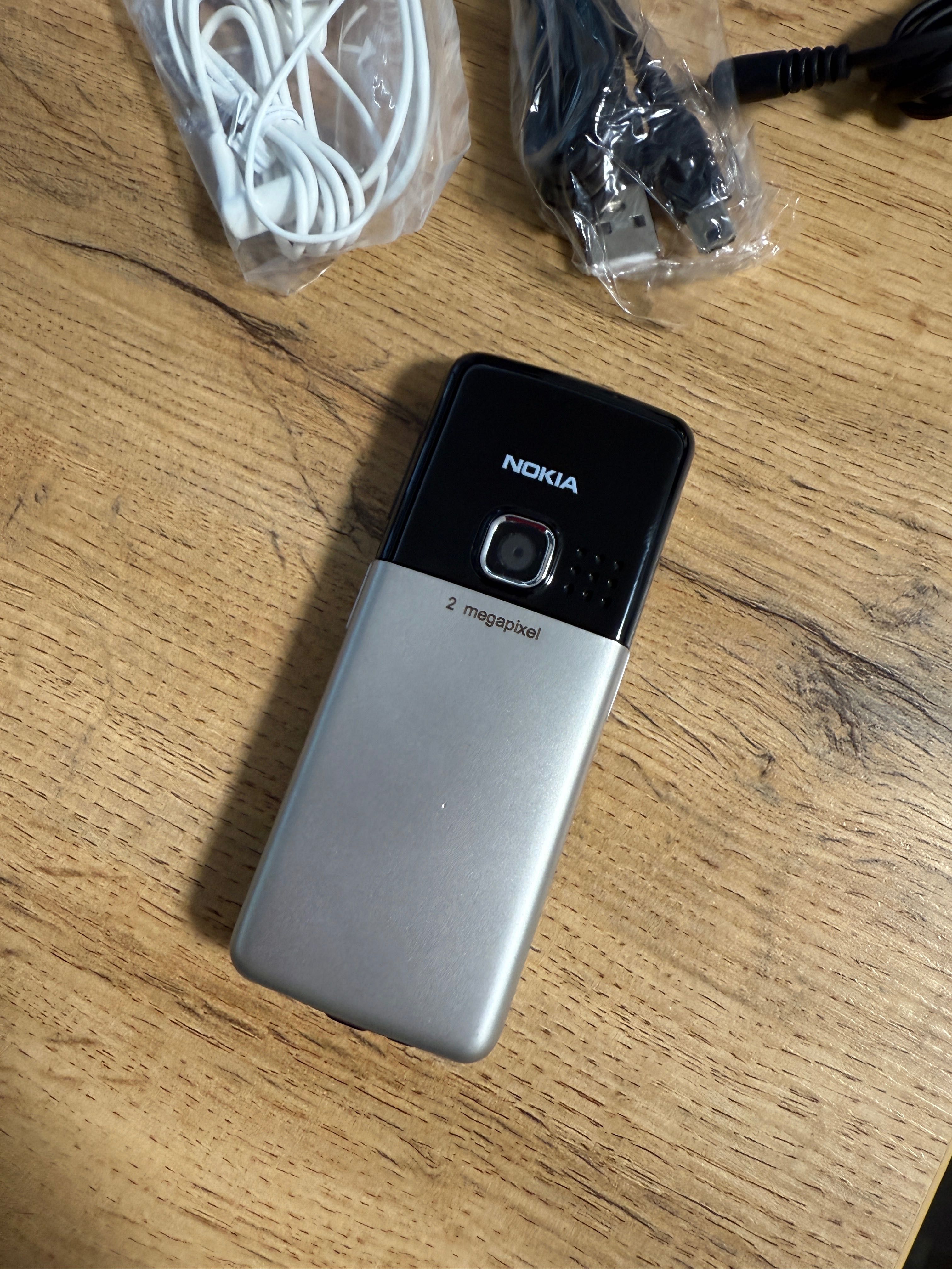 Nokia 6300 Silver - Като Нов - Кутия, зарядно, слушалки и USB кабел