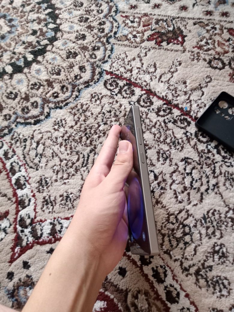 Telefon sotiladi
