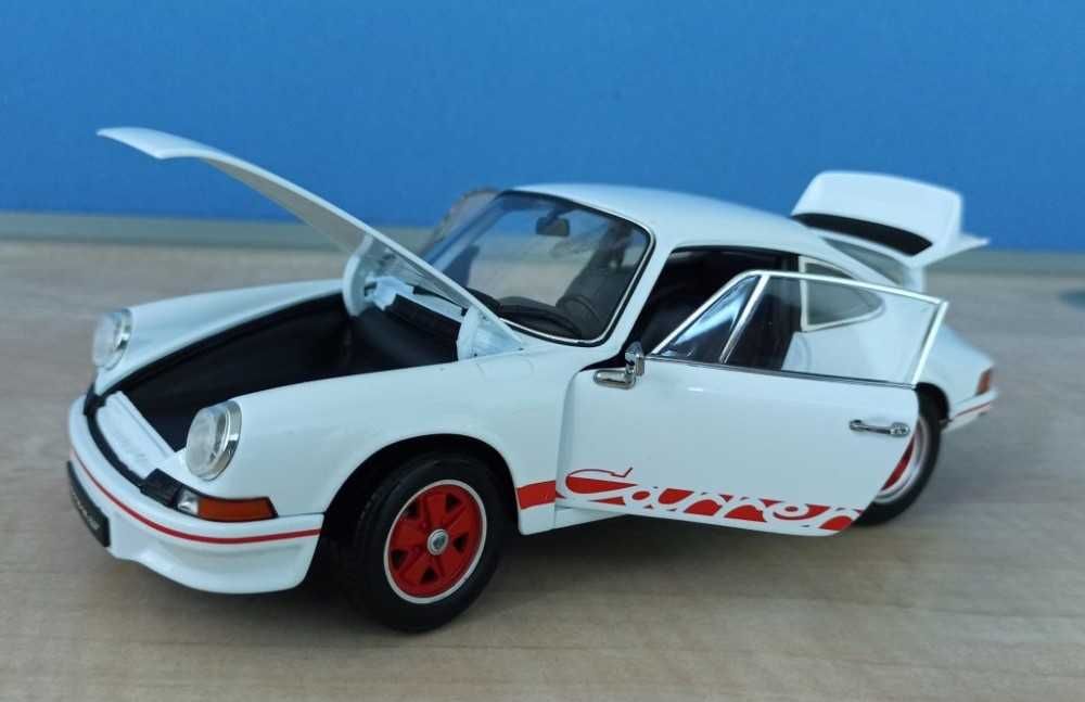 Macheta Porsche 911 Carrera RS 2.7 1973 alb/rosu - Welly 1/18