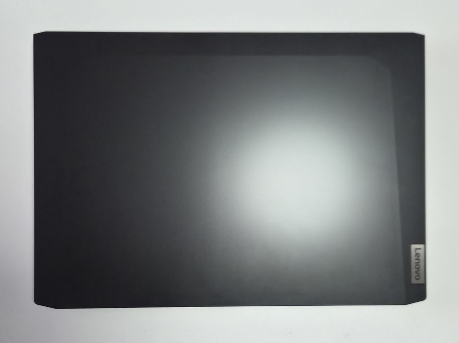 Продавм лаптоп Lenovo IdIaPad Gaming 3 + 2 подаръка