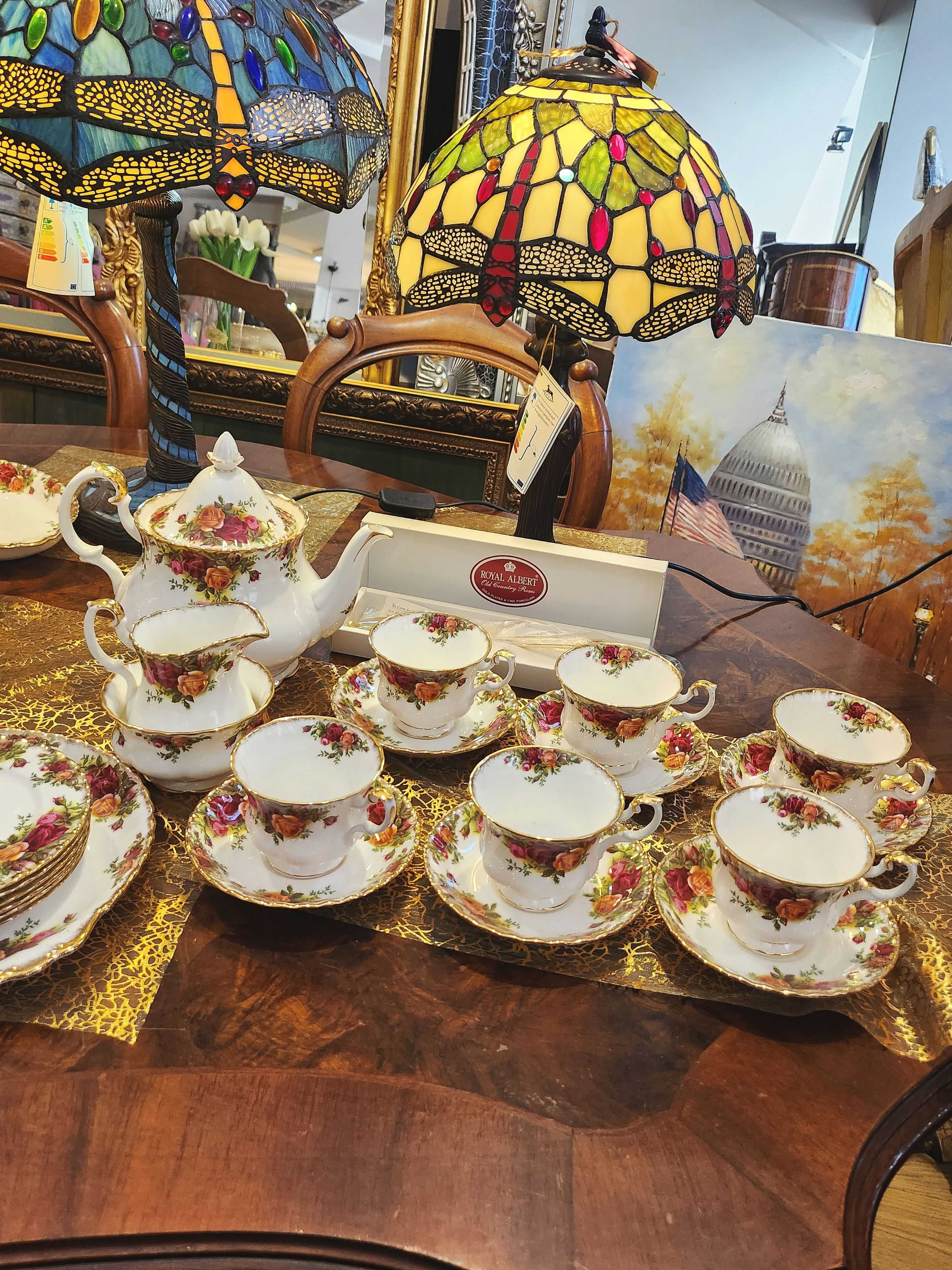 Луксозен сервиз Royal Albert Old Country Roses за 6 души, 50части
