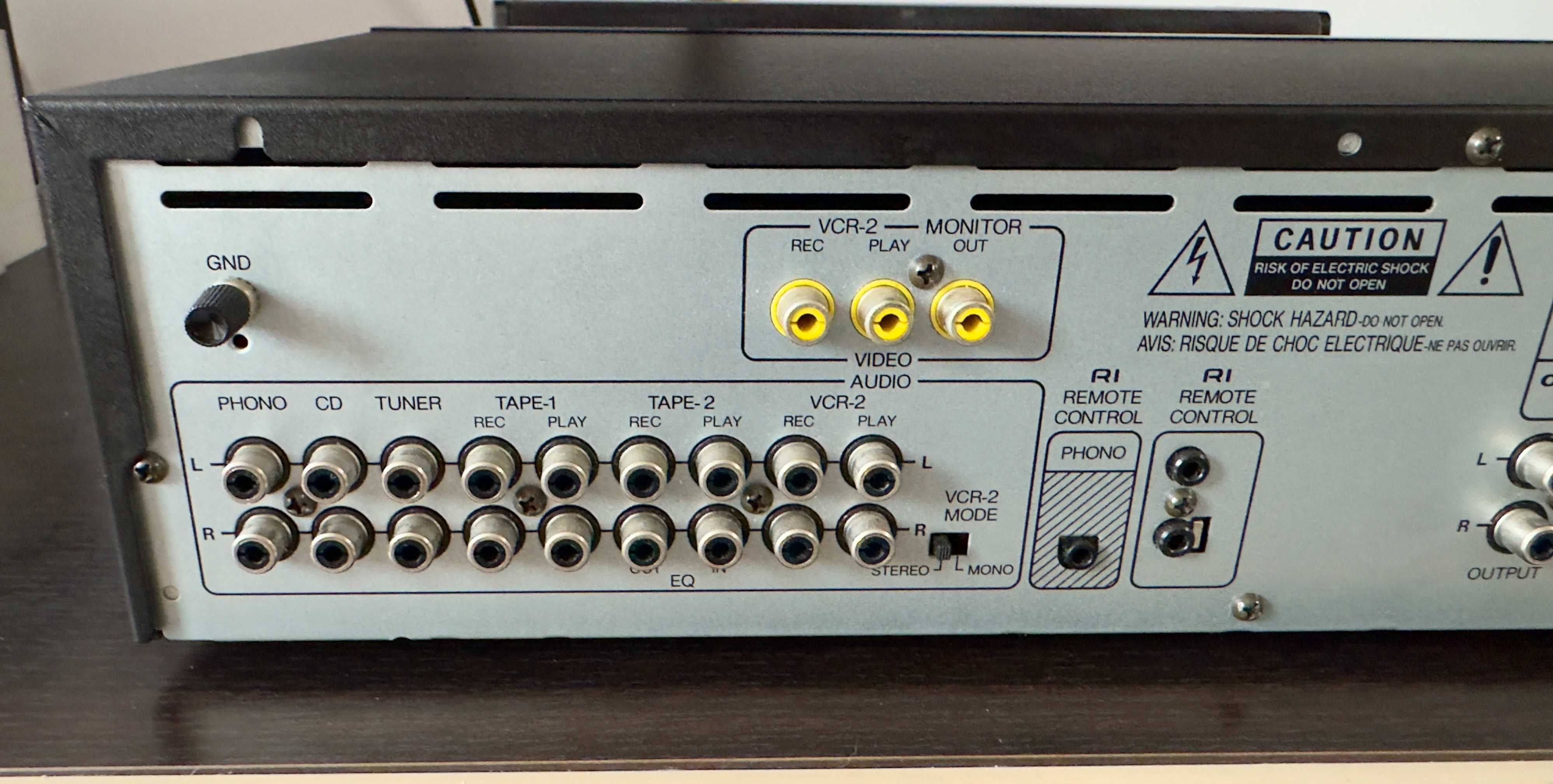 Preamplificator Onkyo P-3160 impecabil ideal pentru pickup vinil