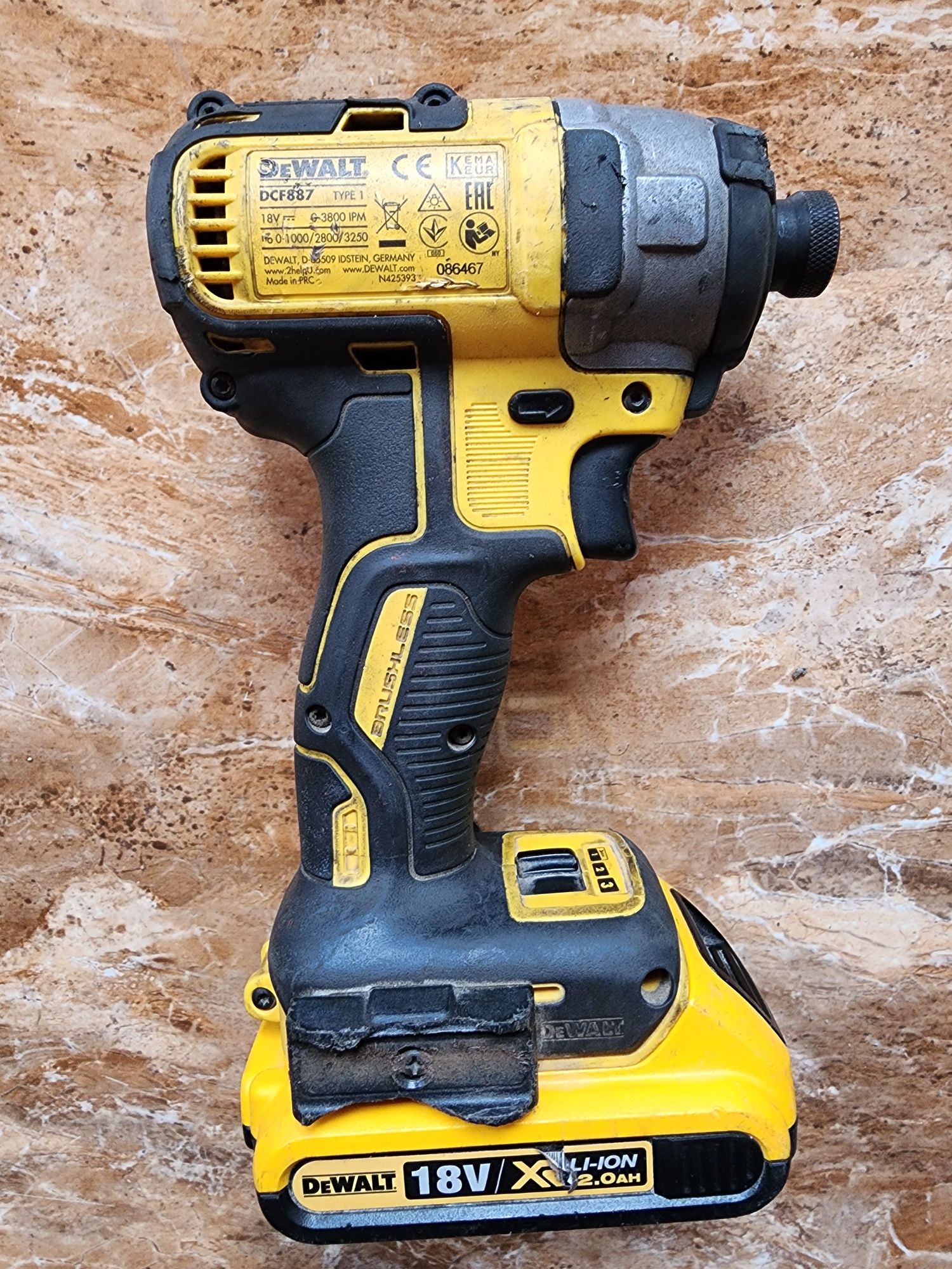 Dewalt DCF 887 impact