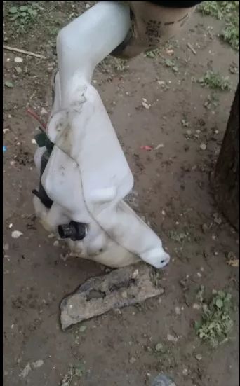 Vas rezervor lichid de parbriz spalat opel astra g bertone cu senzor