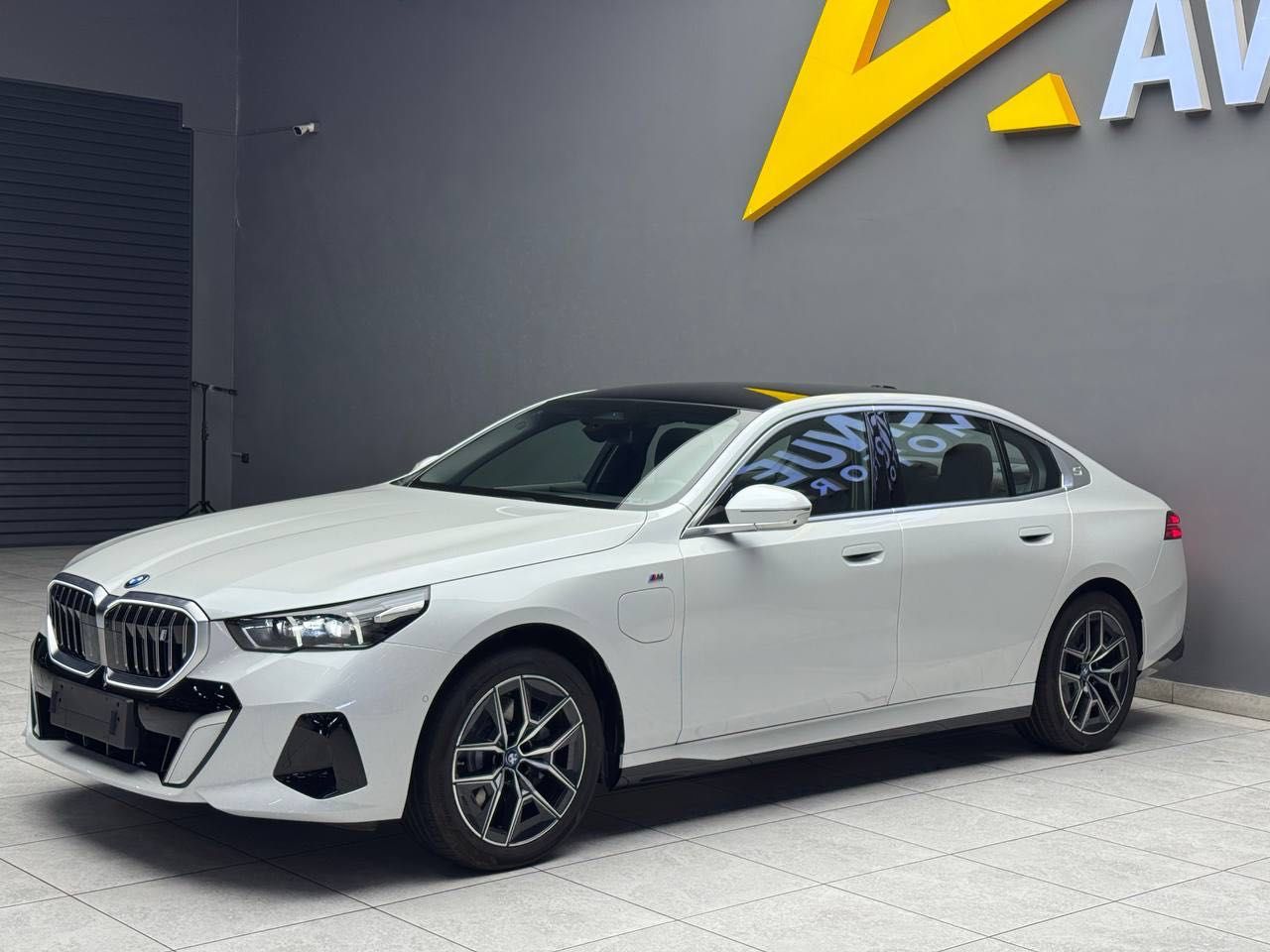Продается BMW i5 35 eDrive