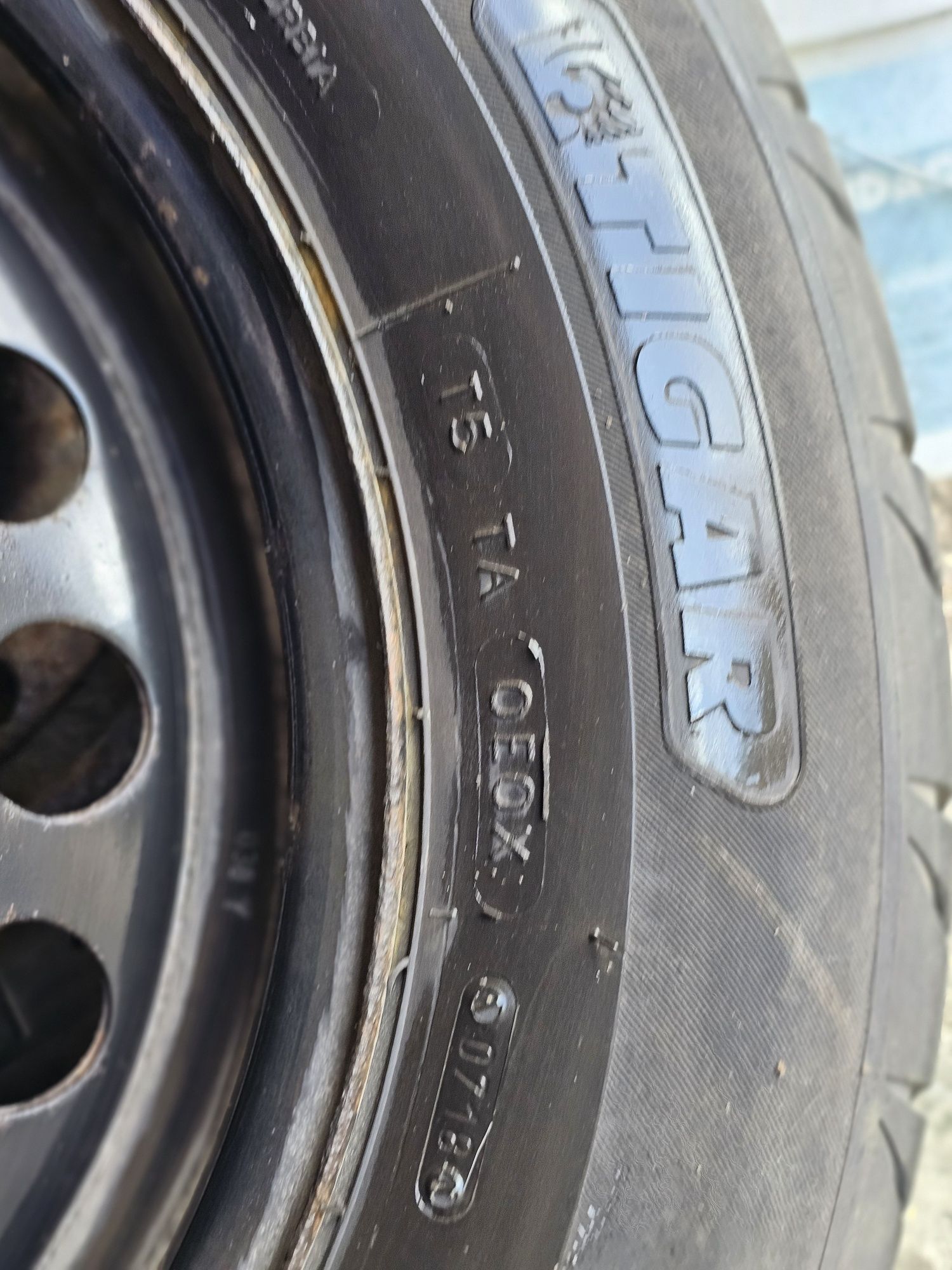 4бр Летни гуми 195 65 15 с джанти за VW 5 112x 15 пелфектни