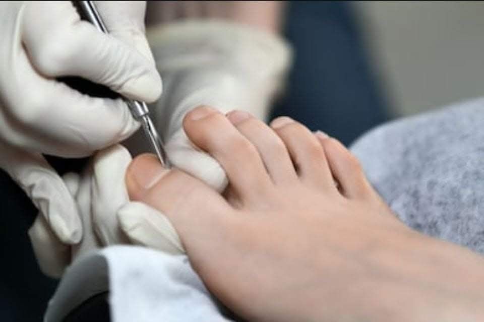 Мужской маникюр, педикюр на выезд