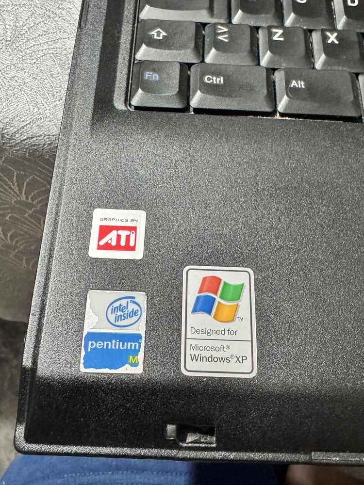 Thinkpad t43 incarcator original