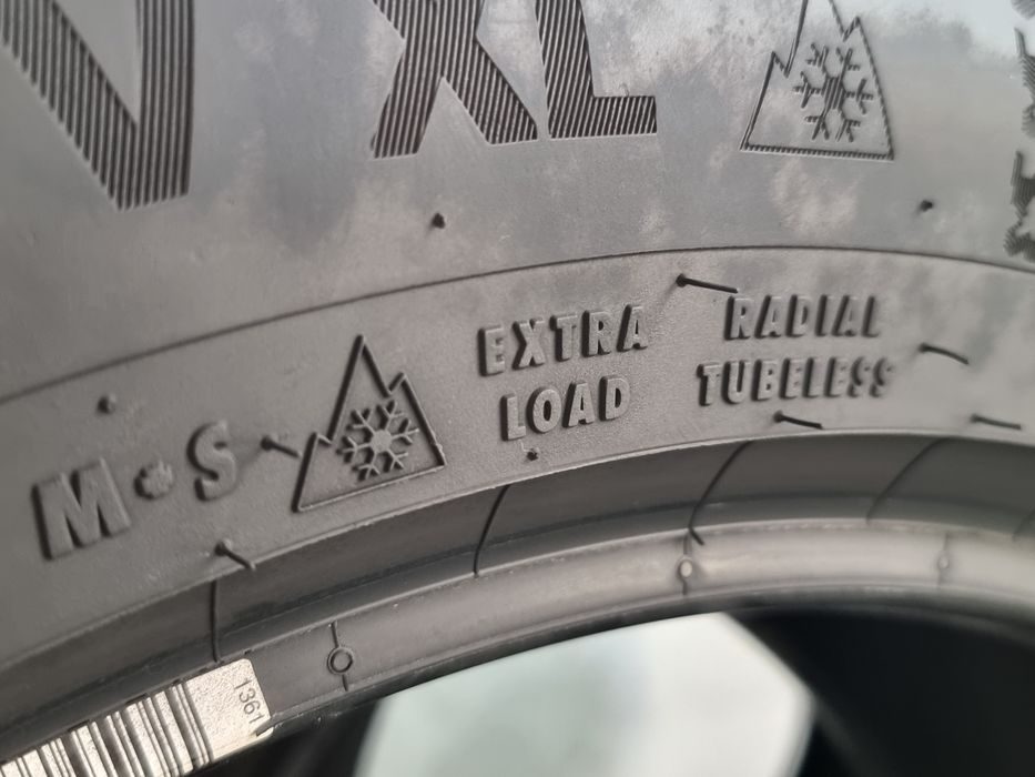 "Dot 22" 225/55/18 Continental 4Броя: 330лв 6мм