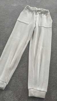 Pantaloni trening Zara