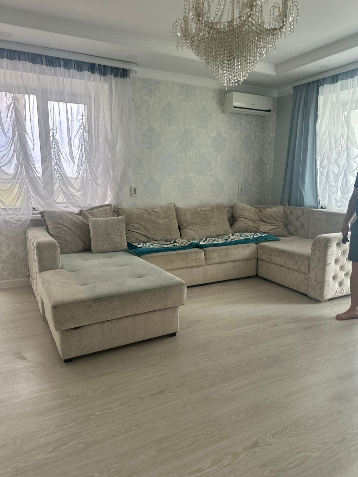продам мягкую мебель срочно