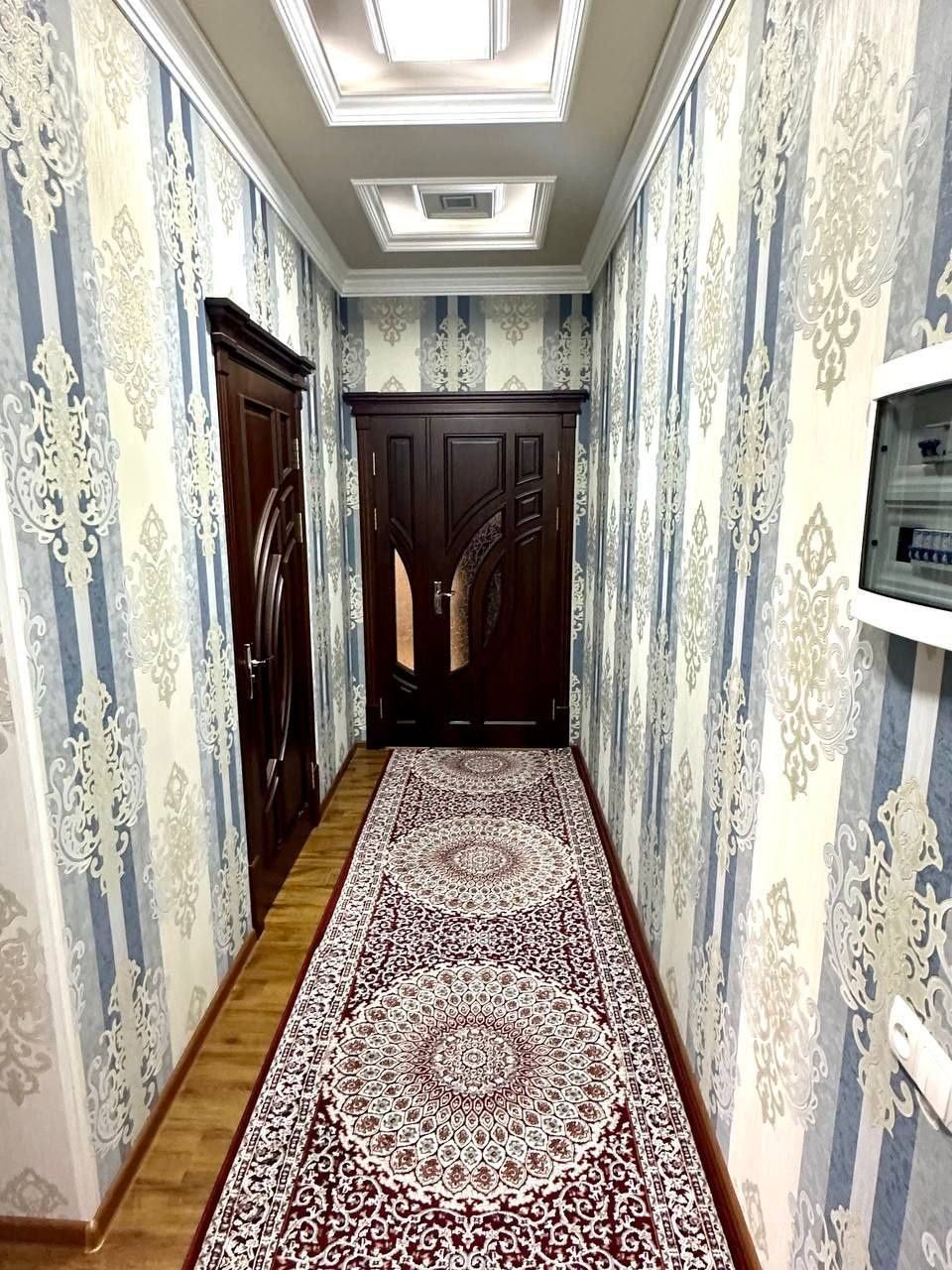 Срочно! 2-комнатная квартира, Юнусабад, метро Шахристан, без маклера