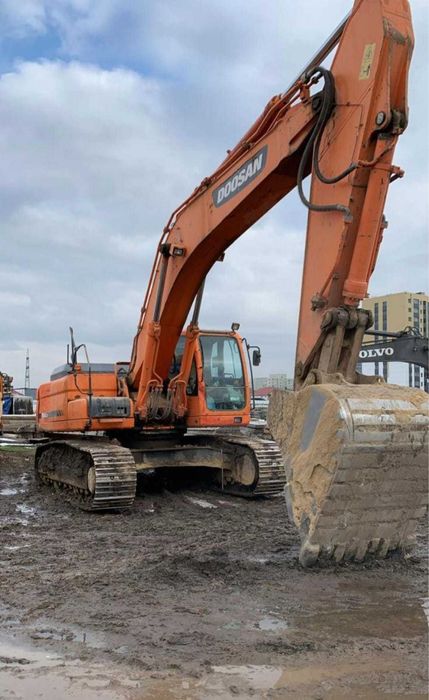 Услуги аренда экскаватор гусенечный, колесный, погрузчики